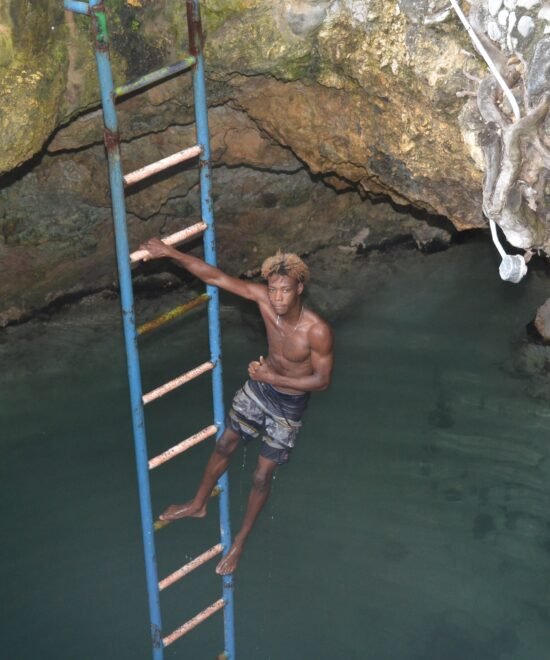 Blue Hole Mineral Spring (1)
